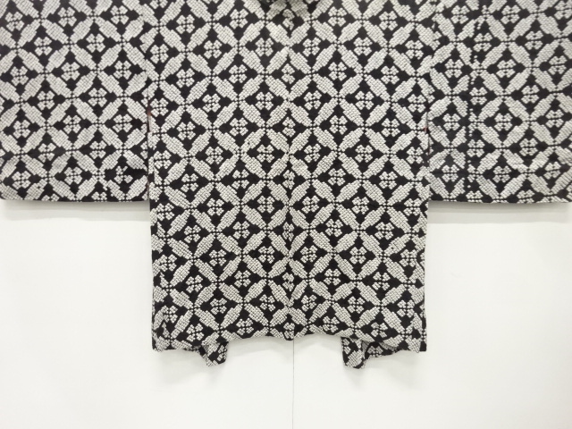 JAPANESE HAORI / SHIBORI / SHIPPO PATTERN